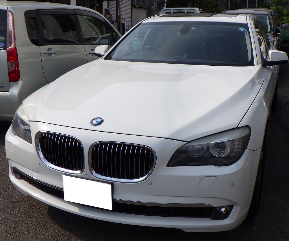 BMW　740i